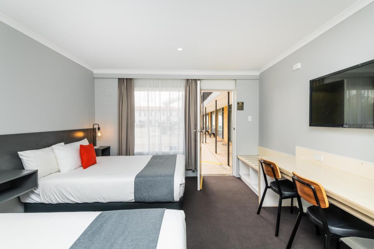 River Motel Queanbeyan Bagian luar foto